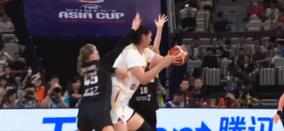 华体会官网-稍微发力！张子宇登场10分钟6中4得到12分4篮板